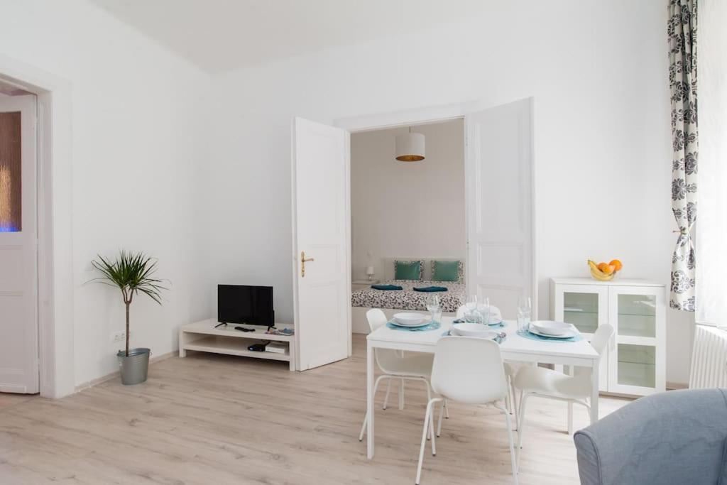 New Ultra-central Design Budapest