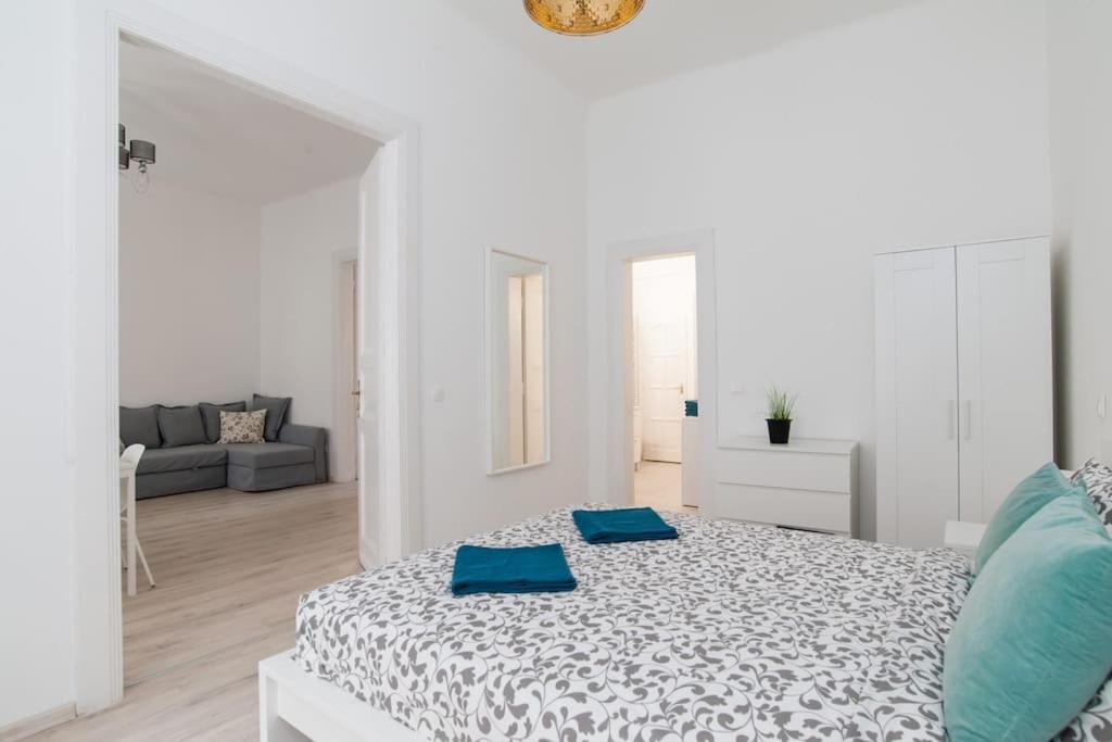 New Ultra-central Design Budapest