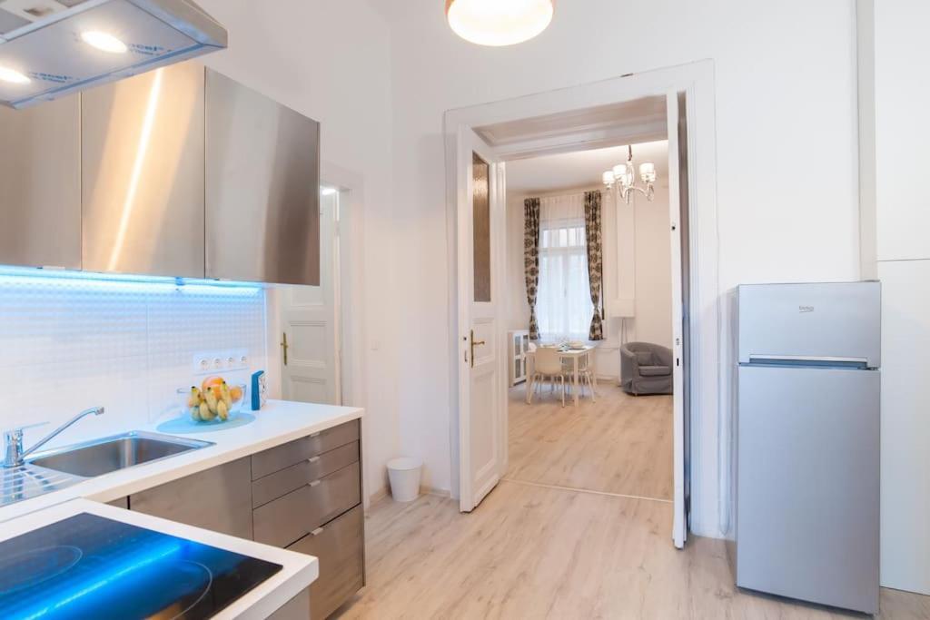 Apartment New Ultra-central Design *