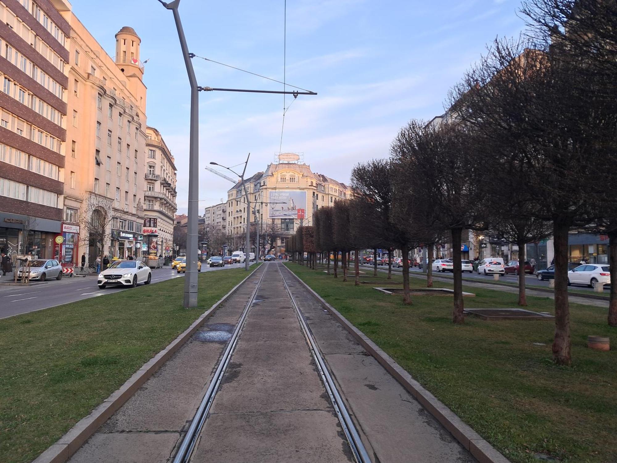 New Ultra-central Design Budapest